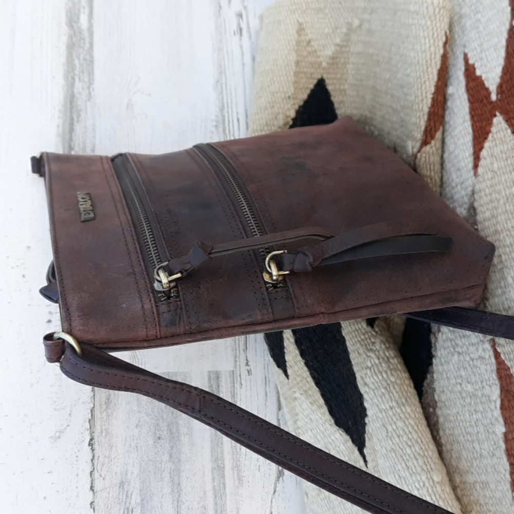 NWOT ESTALON LEATHER CROSSBODY BAG - Picture 11 of 12